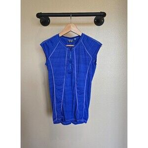 Athleta tank women's size small. Purple 1/4 zip with pocket on backside
